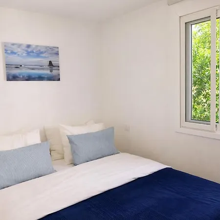 Pool&beach View, 2 People, Wifi, Free Parking